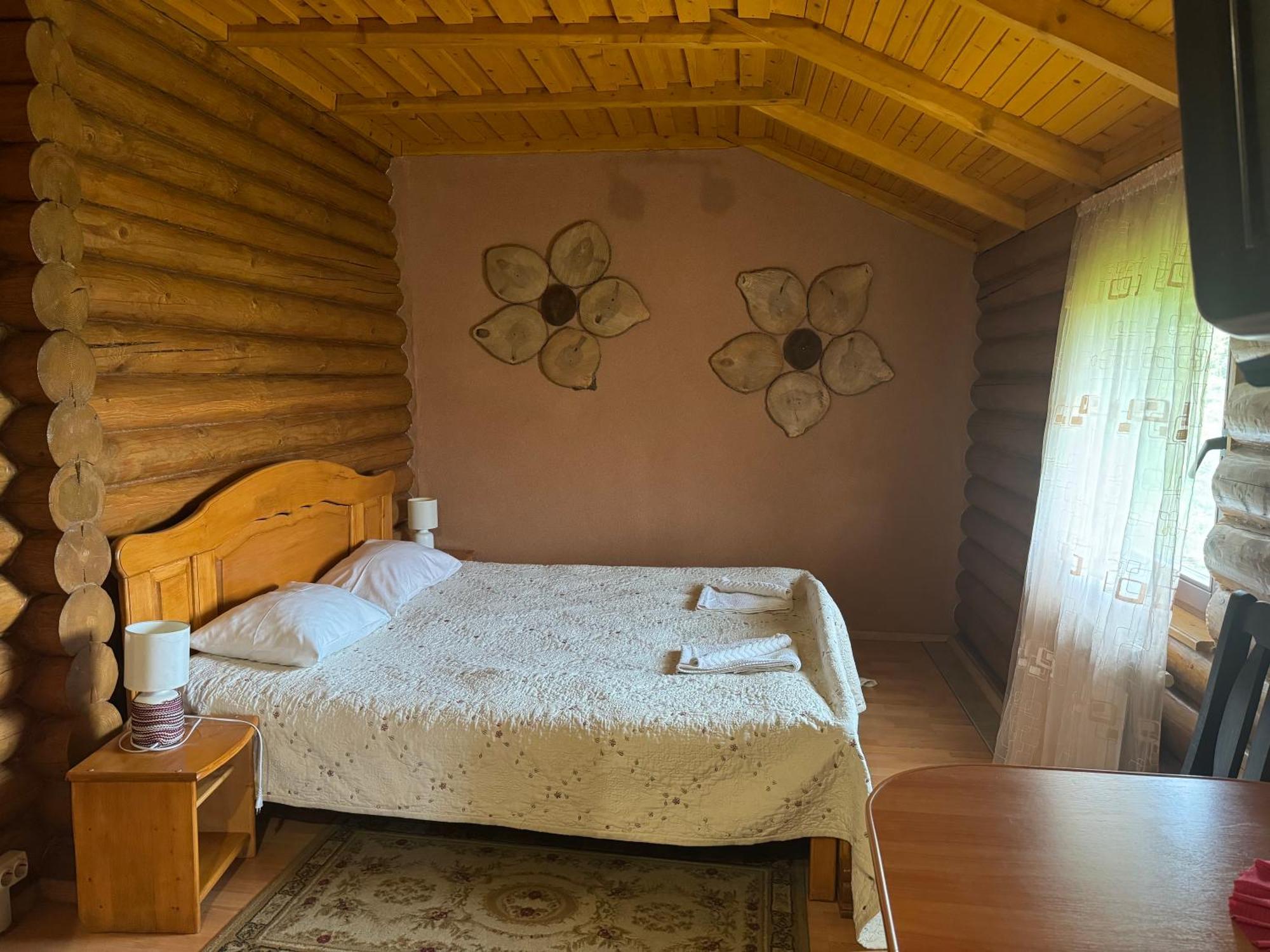 Еліт Hotel Svalyava Exterior photo